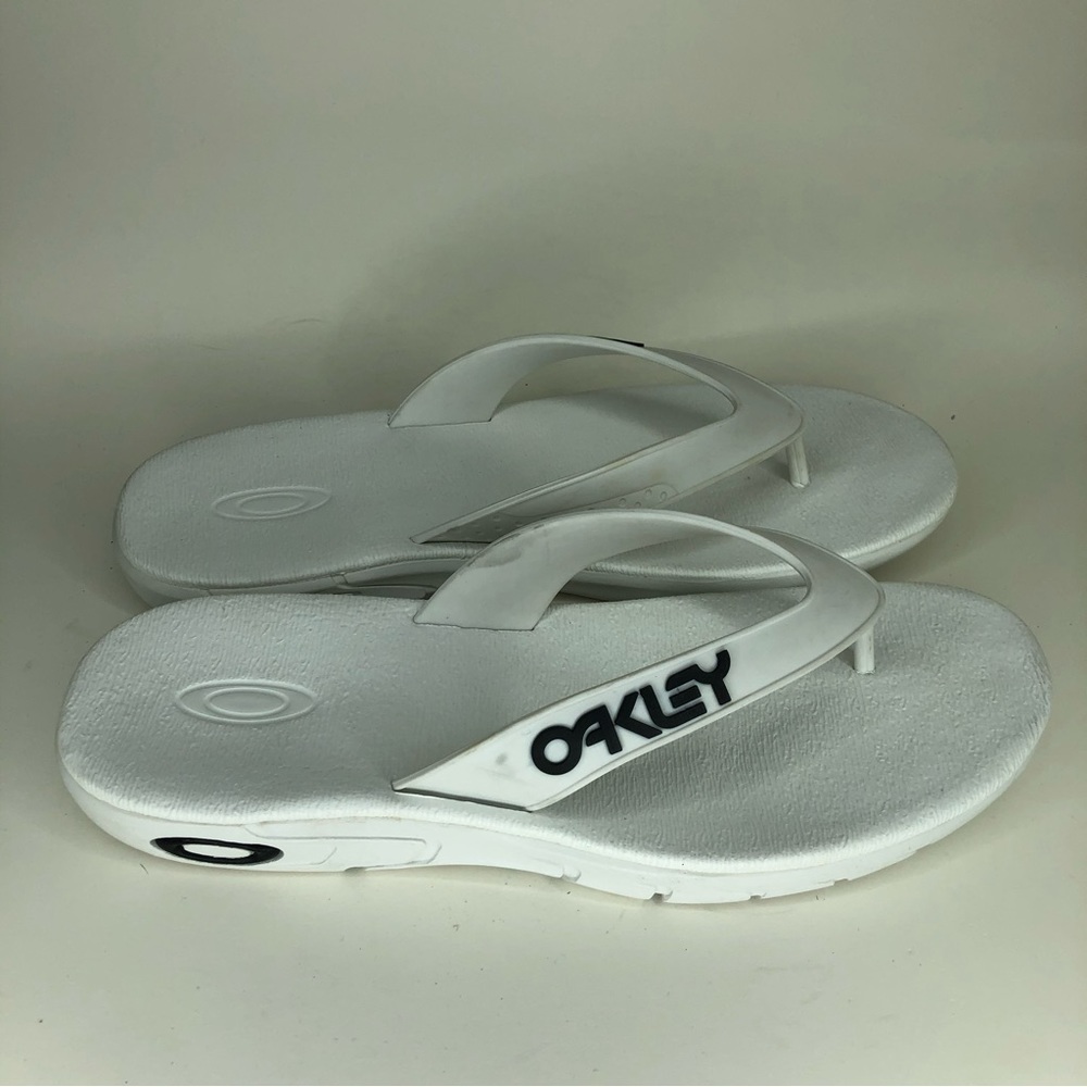 oakley sandals men size 13 white rubber upper great condition